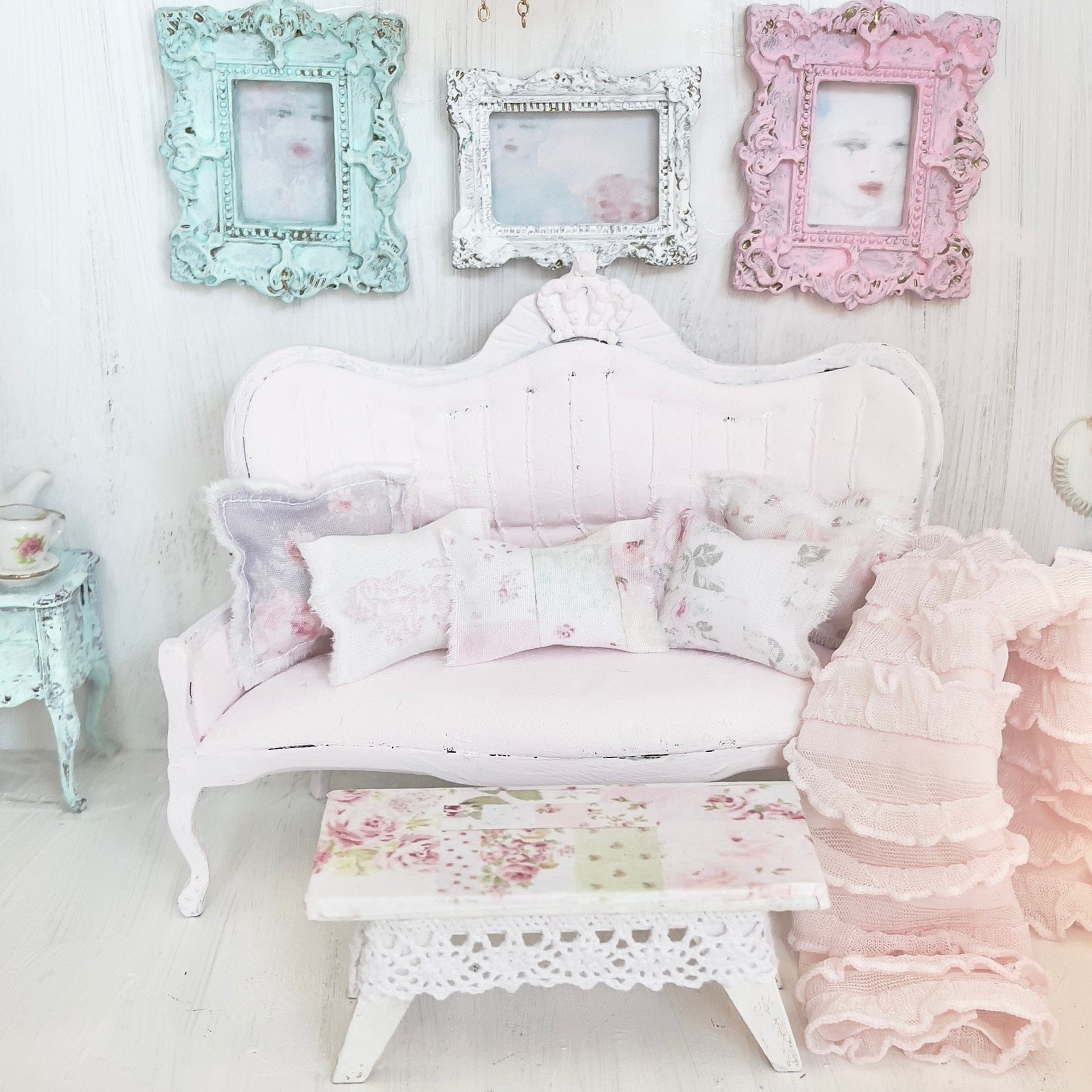 Chantallena White Bed Linens Pink Painted Vintage Look Sofa with Decoupaged Table| Painted Petals Furniture