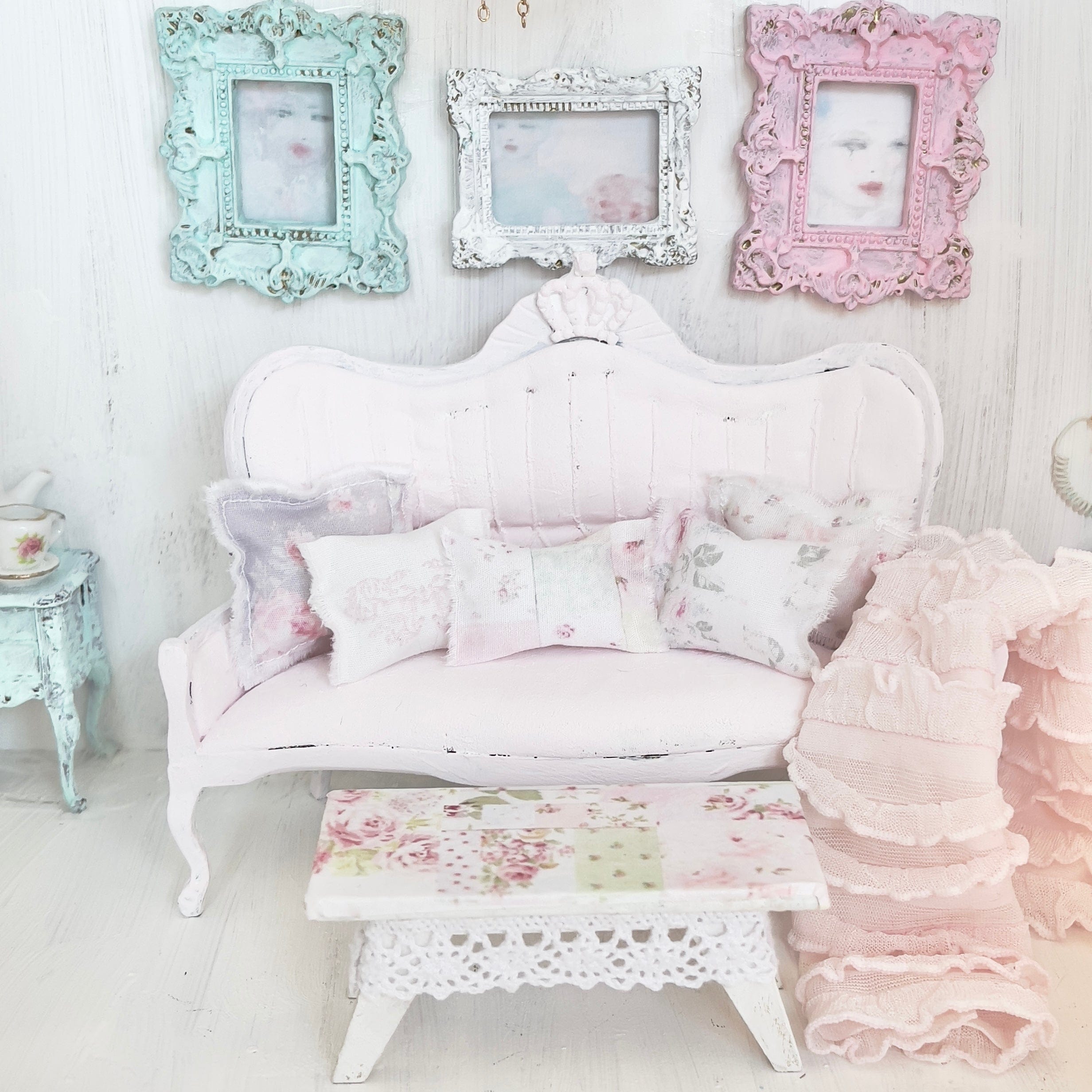 Chantallena White Bed Linens Pink Painted Vintage Look Sofa with Decoupaged Table| Painted Petals Furniture