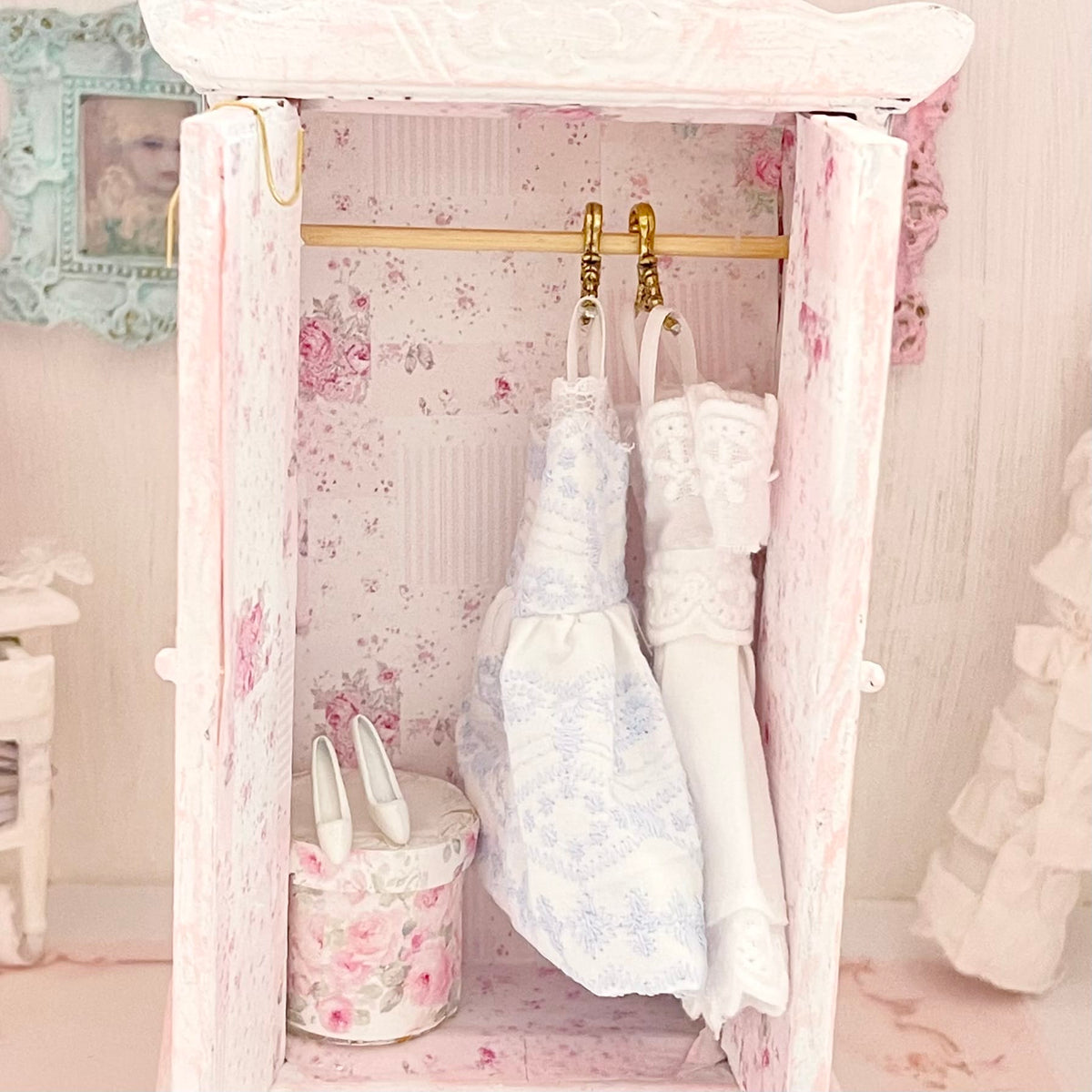 Chantallena White Bed Linens Pink Roses Decoupaged Wardrobe with Shabby  Dresses-1:12 Scale | Lillian’s Garden |Chantallena
