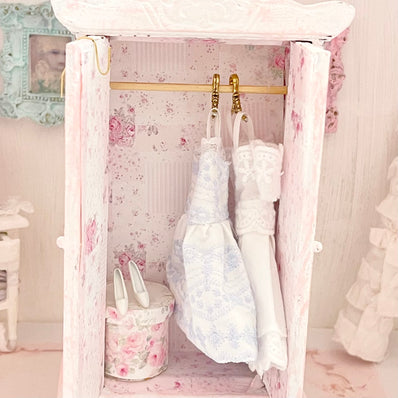 Chantallena White Bed Linens Pink Roses Decoupaged Wardrobe with Shabby  Dresses-1:12 Scale | Lillian’s Garden |Chantallena