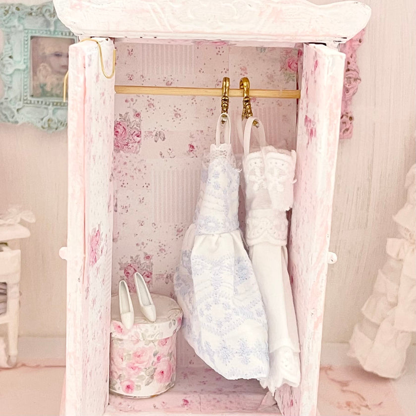 Chantallena White Bed Linens Pink Roses Decoupaged Wardrobe with Shabby  Dresses-1:12 Scale | Lillian’s Garden |Chantallena