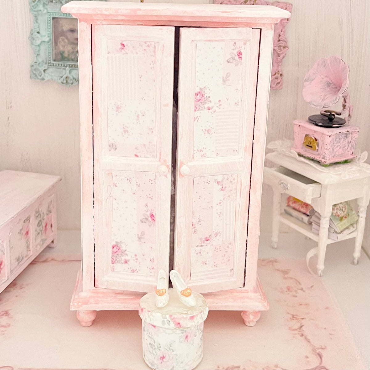 Chantallena White Bed Linens Pink Roses Decoupaged Wardrobe with Shabby Pink Dresses-1:12 Scale | Lillian’s Garden |Chantallena