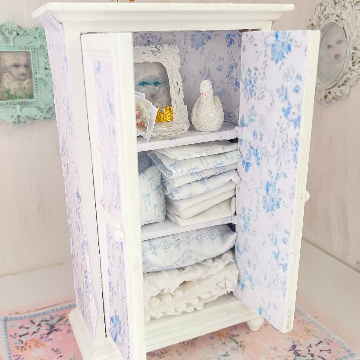 Chantallena White Bed Linens White Shabby Decoupaged Hutch with Blue Linens-1:12 Scale |Painted Petals Furniture |Chantallena