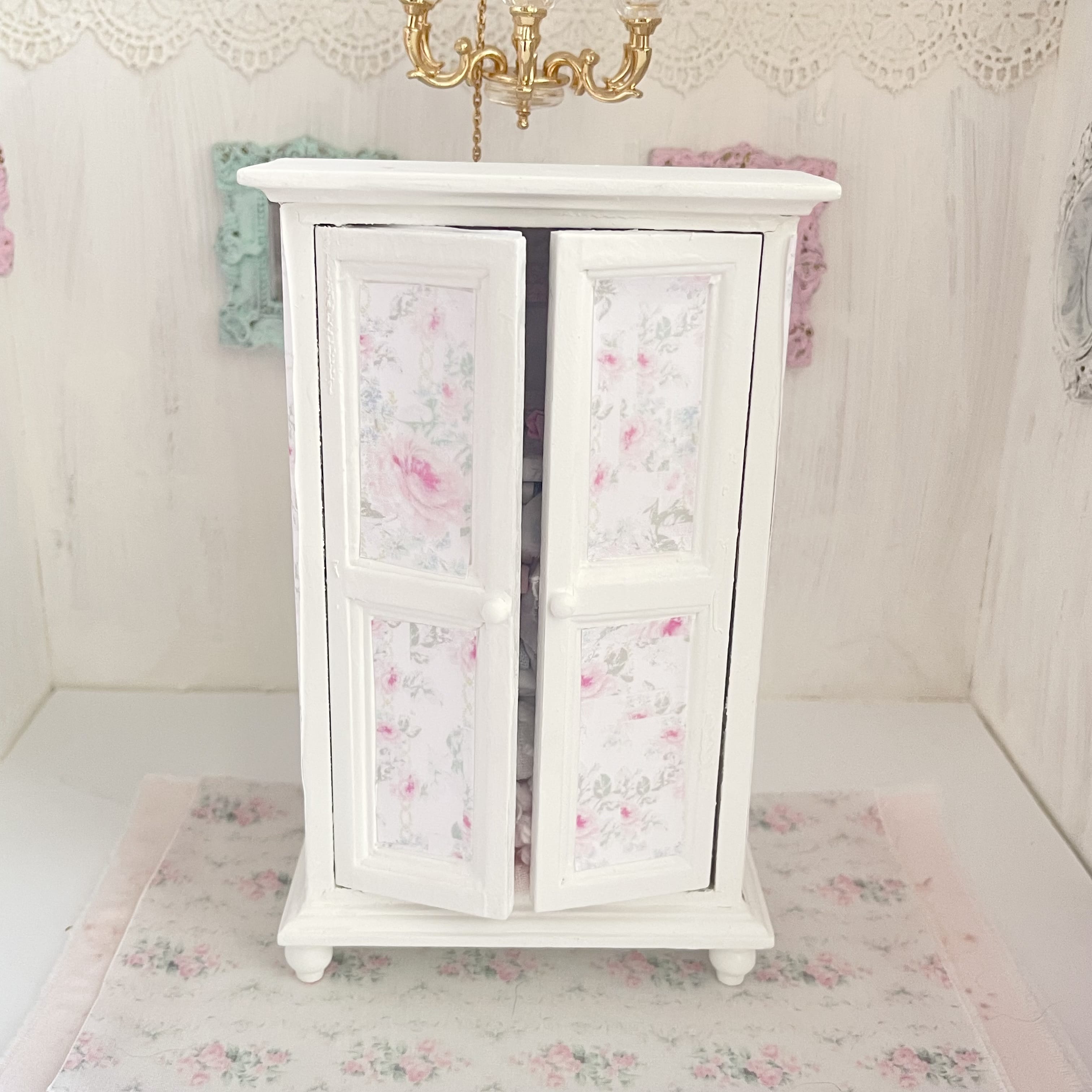 Chantallena White Bed Linens Wooden Shabby White Distressed Armoire with Linens-1:12 Scale |Painted Petals Furniture |Chantallena