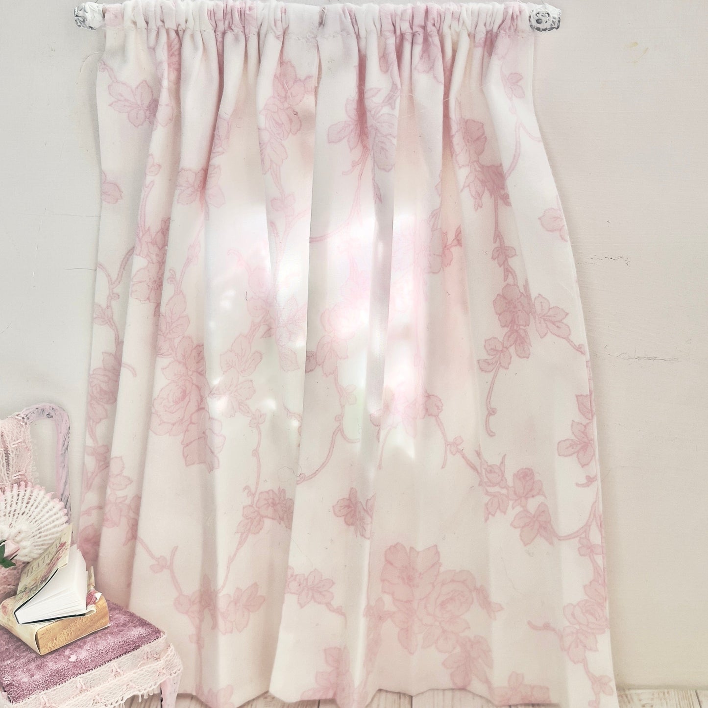 Chantallena Doll House Dollhouse Accessories CURTAINS- Faded Pink and White Floral Vines 2 Panel Cotton Curtains | Faded Floral Vine | Soft Furnishings