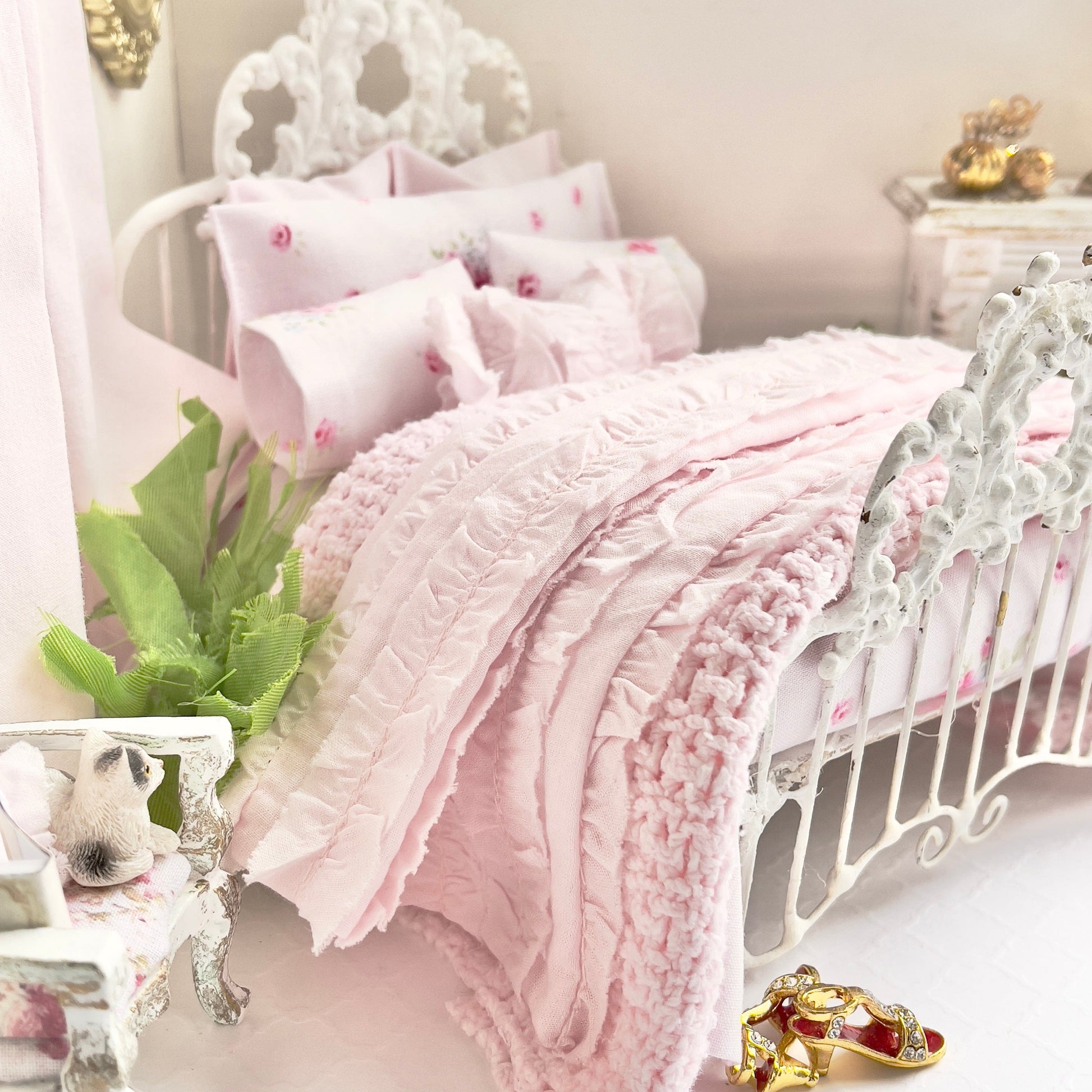 Chantallena Doll House Double Bedding Shabby Cottage |  Four Piece Pink Cotton Embroidered Bedding Set | Pink Embroidered