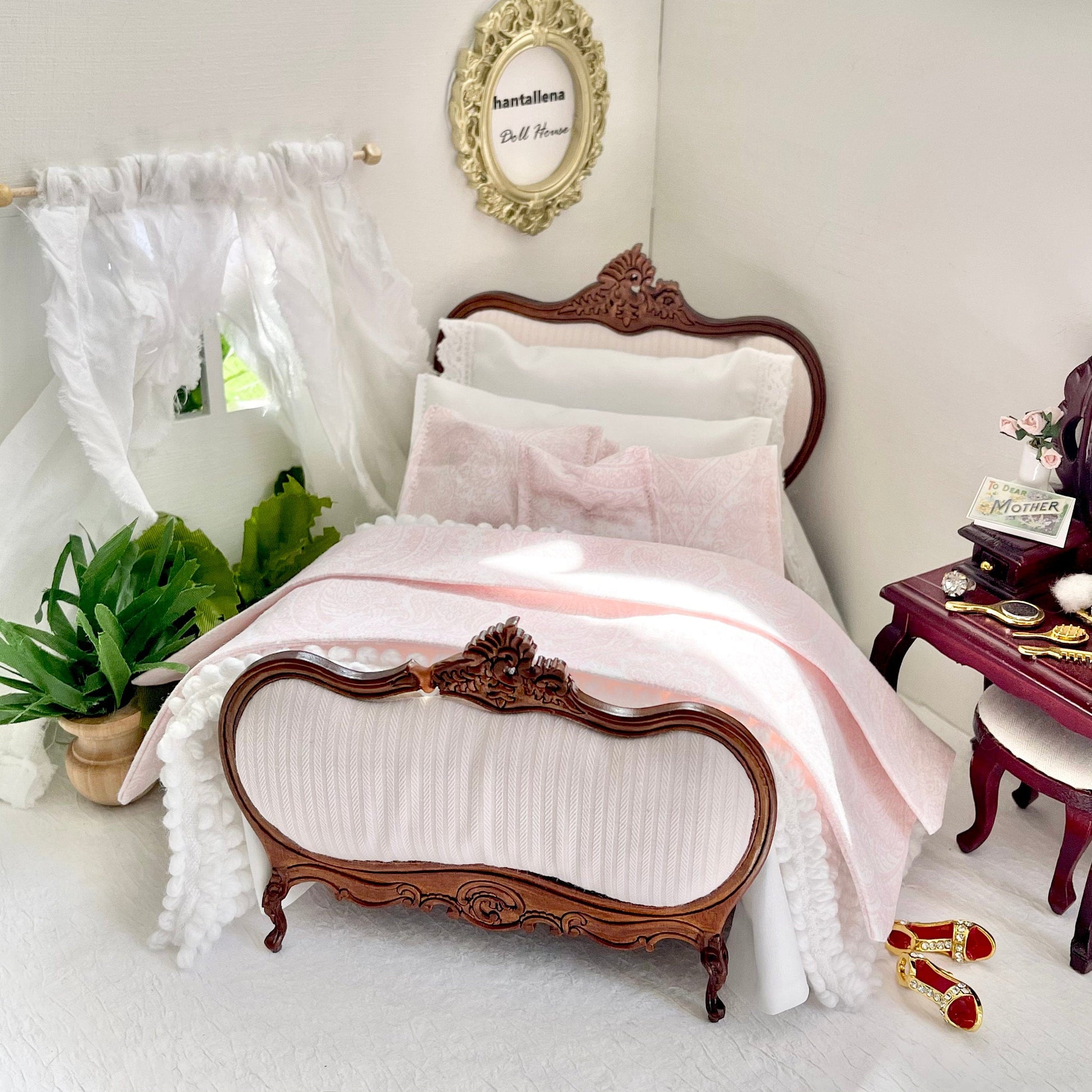 Chantallena Doll House double Shabby Cottage -  Eight Piece Shabby White Cotton Bedding Set with Pink Scroll Bed Runner