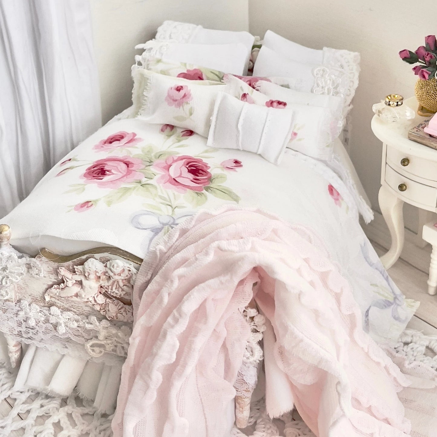 Chantallena Doll House Dressed Bed | Fifteen Piece White Cotton with Grand Pink Roses, Lace Accents, Ruffled Knit Throw | Grand Roses