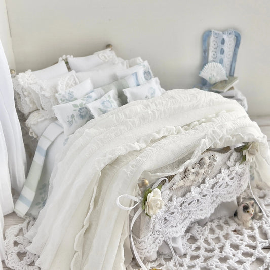 Chantallena Doll House Dressed Bed | Fifteen Piece White Cotton with Grand Pink Roses, Lace Accents, Ruffled Knit Throw | Grand Roses