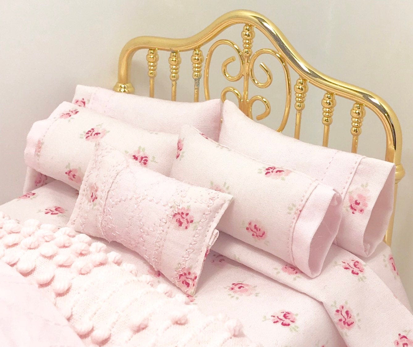 Chantallena Doll House Shabby Cottage -  Nine Piece Shabby Dark Pink Roses Cotton Bedding Set